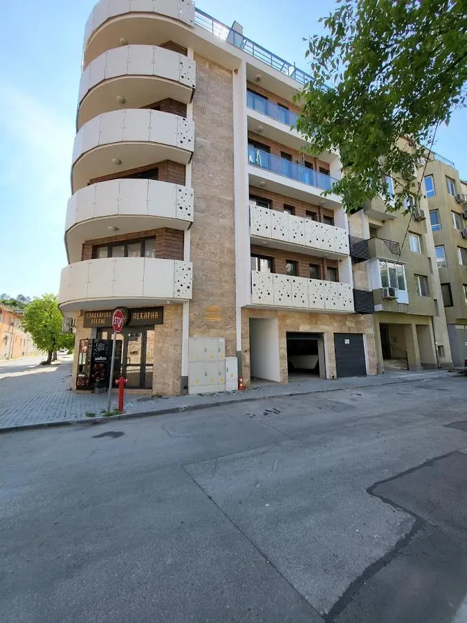 Amaya Varna